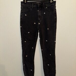 Abercrombie & Fitch Black High Rise Jeans with embroidered daisies 27/4s